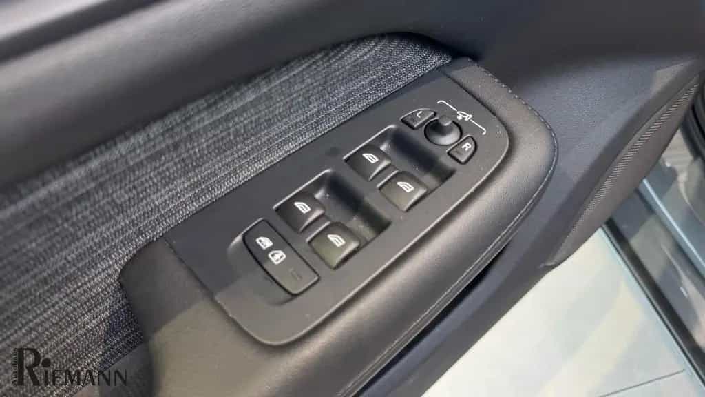 Volvo V60 B3 Benzin Core + Driver Awareness-Paket 05/2024-photo-19