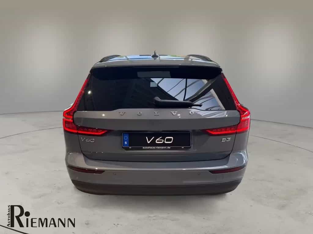 Volvo V60 B3 Benzin Core + Driver Awareness-Paket 05/2024-photo-3