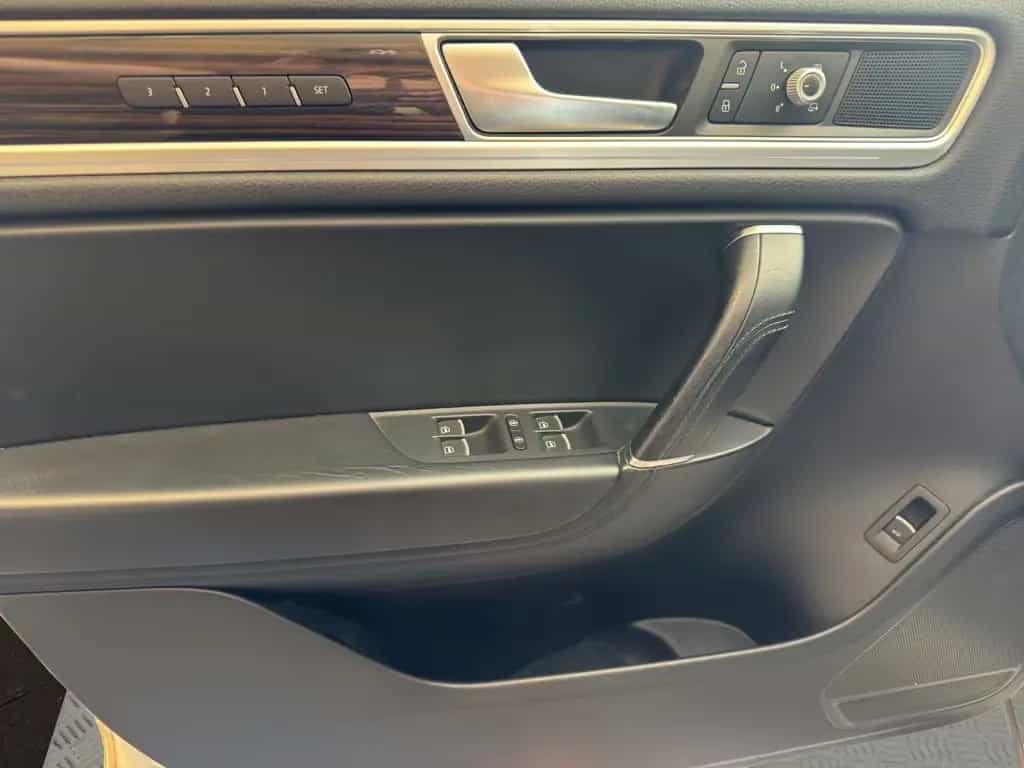 Volkswagen Touareg V6 TDI Terrain Tech 4Motion ULTRAVOLL 12/2015-photo-15