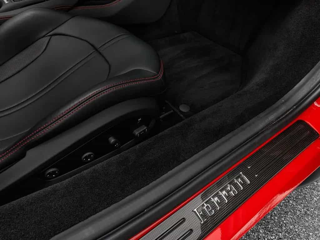 Ferrari F8 Spider 07/2021-photo-22
