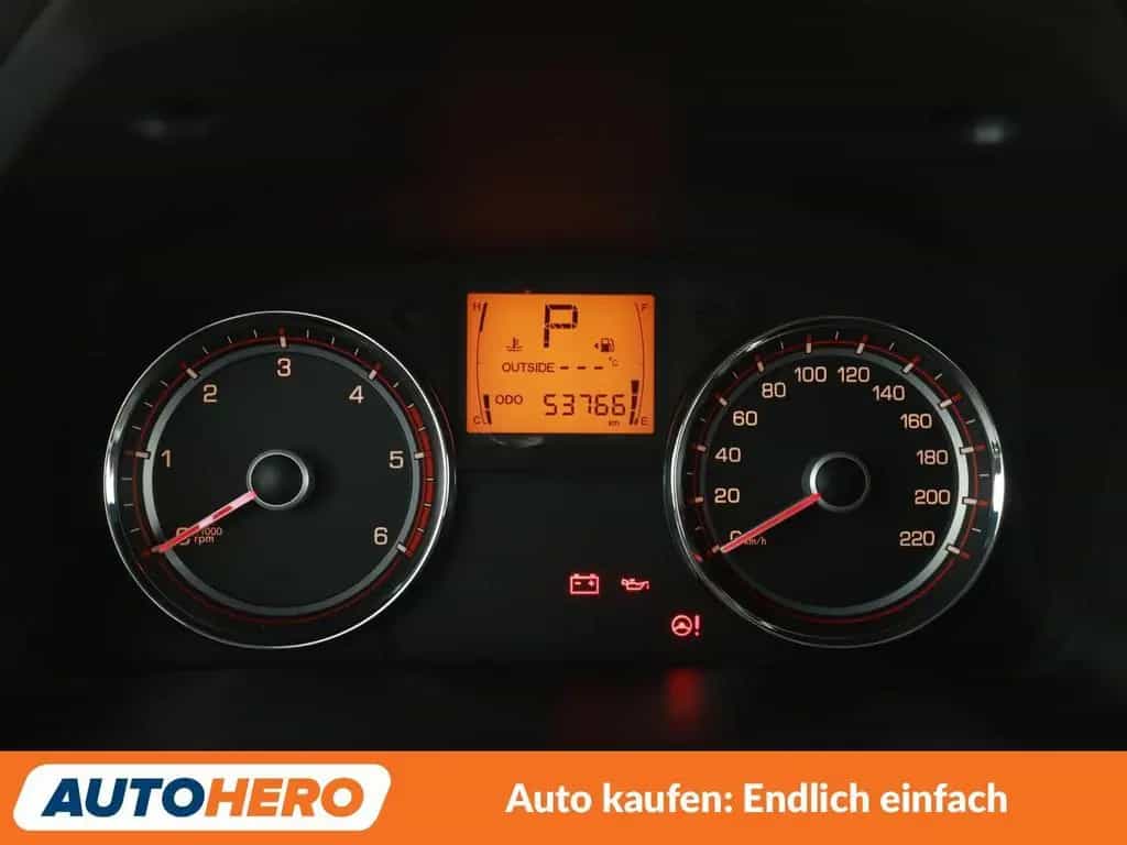 Ssangyong Korando 2.0 TD Quartz 4x2 Aut*TEMPO*PDC*SHZ* 08/2016-photo-19