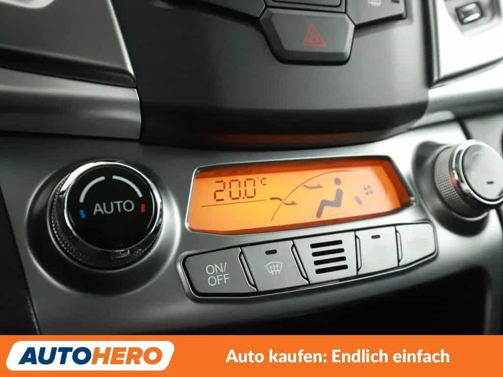 Ssangyong Korando 2.0 TD Quartz 4x2 Aut*TEMPO*PDC*SHZ* 08/2016-photo-23