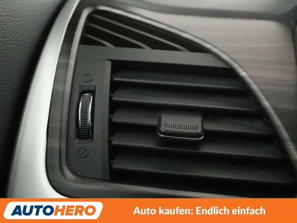 Ssangyong Korando 2.0 TD Quartz 4x2 Aut*TEMPO*PDC*SHZ* 08/2016-photo-29