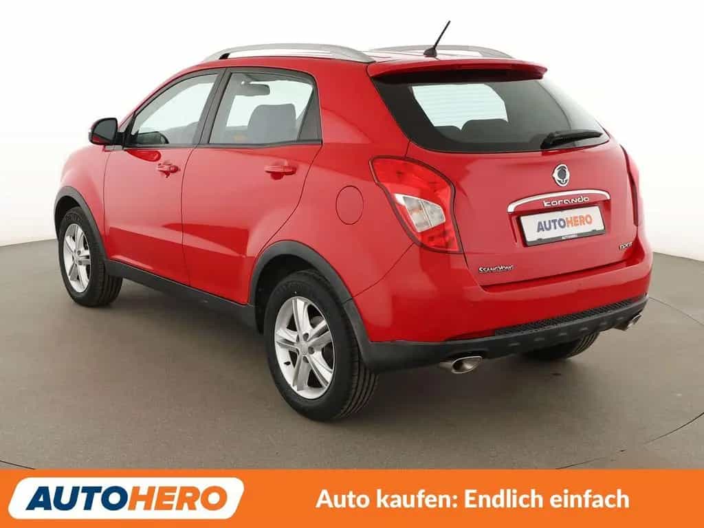 Ssangyong Korando 2.0 TD Quartz 4x2 Aut*TEMPO*PDC*SHZ* 08/2016-photo-3