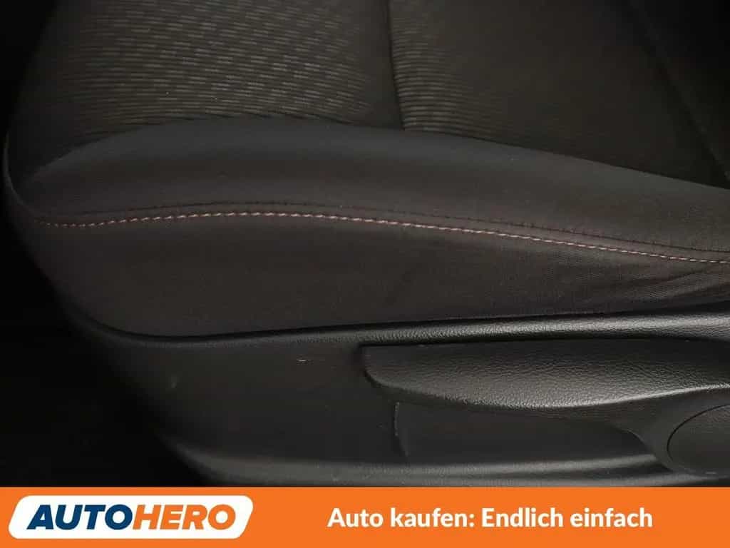 Ssangyong Korando 2.0 TD Quartz 4x2 Aut*TEMPO*PDC*SHZ* 08/2016-photo-33