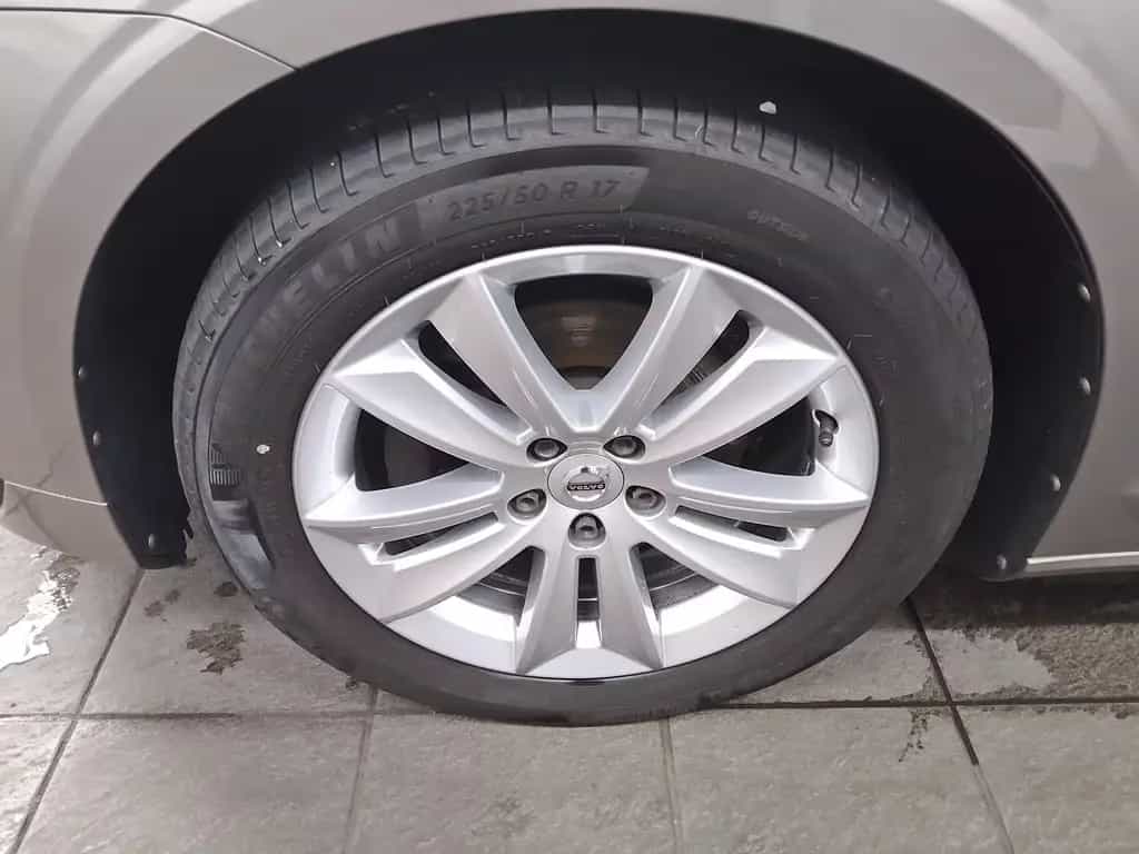 Volvo V60 D3 Momentum Pro T-Leder Navi LED Pano RFK 02/2020-photo-10