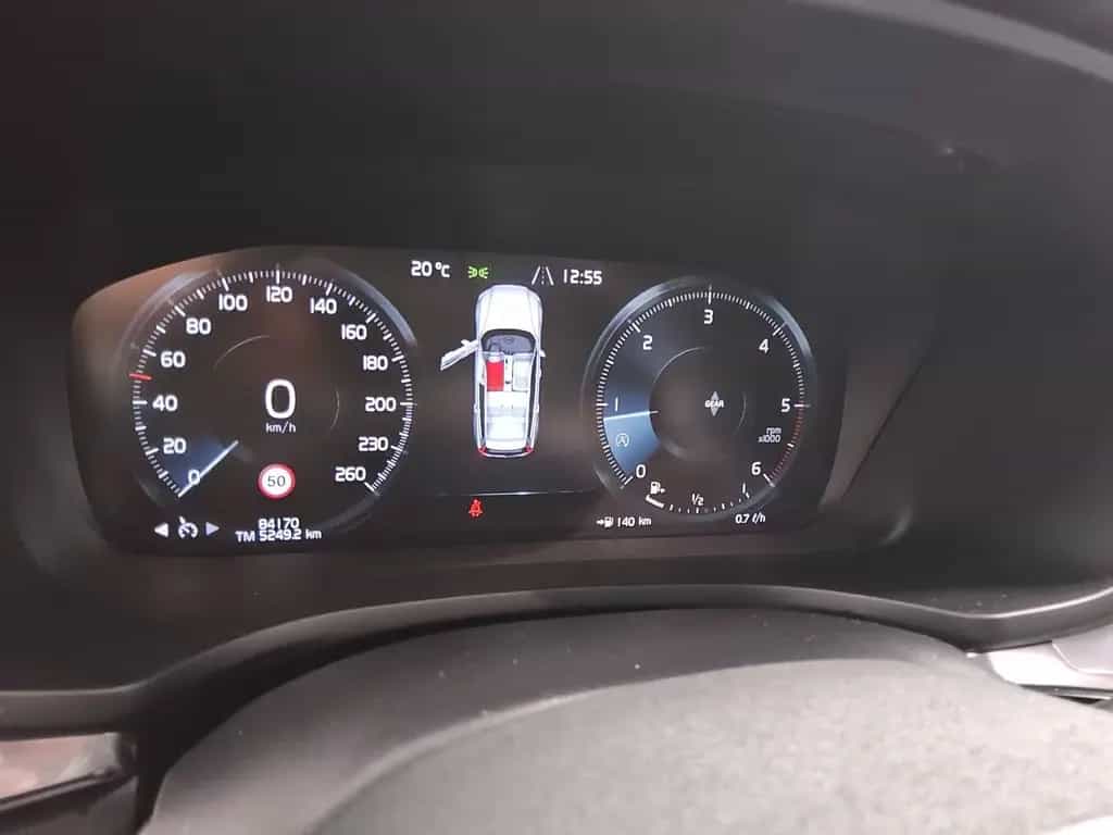 Volvo V60 D3 Momentum Pro T-Leder Navi LED Pano RFK 02/2020-photo-9