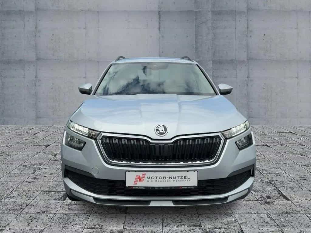 Skoda Kamiq 1.0 TSI TOUR 5JG+LED+APP+SHZ+RFK+GRA+DAB 03/2022-photo-2