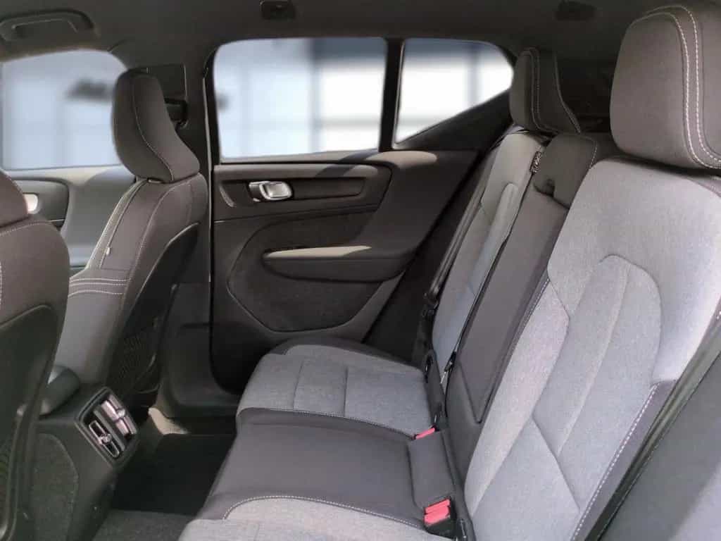 Volvo XC40 XC 40 Core 2WD 04/2024-photo-17