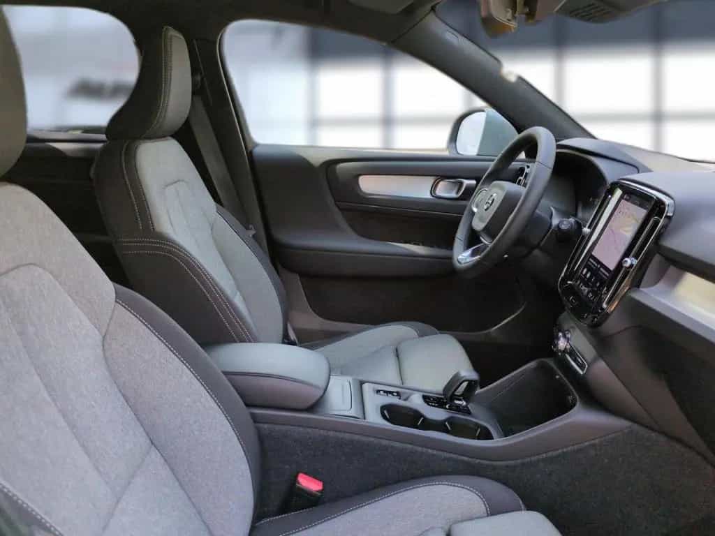 Volvo XC40 XC 40 Core 2WD 04/2024-photo-21