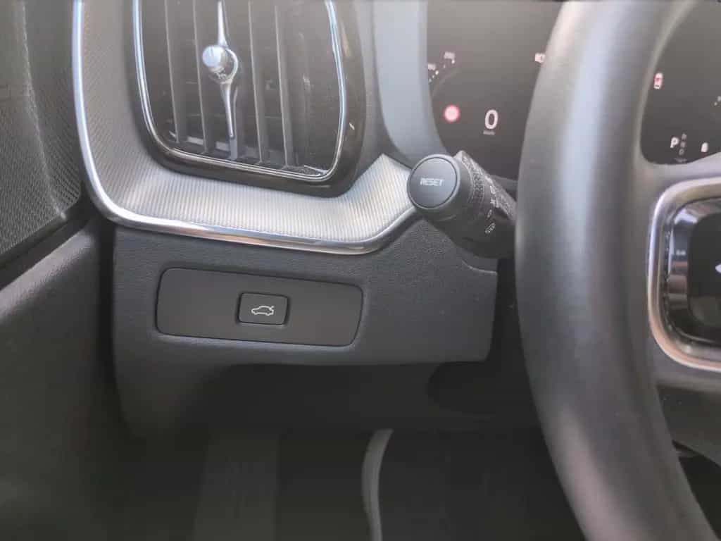 Volvo XC60 XC 60 Plus Dark AWD Bluetooth LED Klima Standhzg 05/2023-photo-16