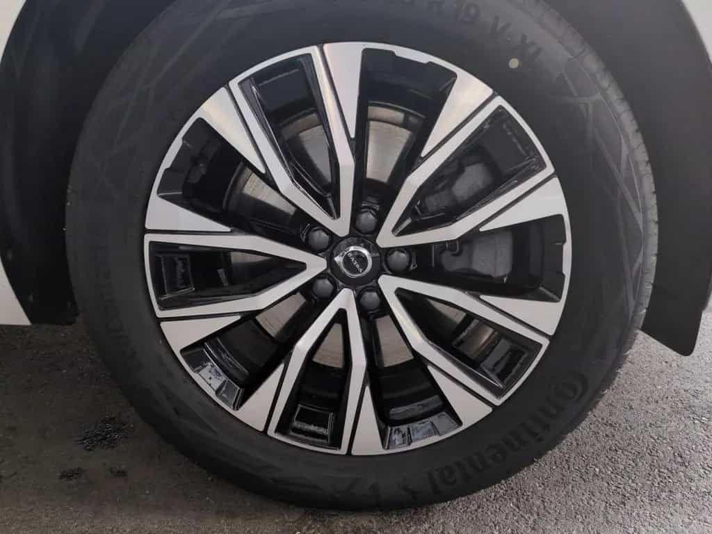 Volvo XC60 XC 60 Plus Dark AWD Bluetooth LED Klima Standhzg 05/2023-photo-22