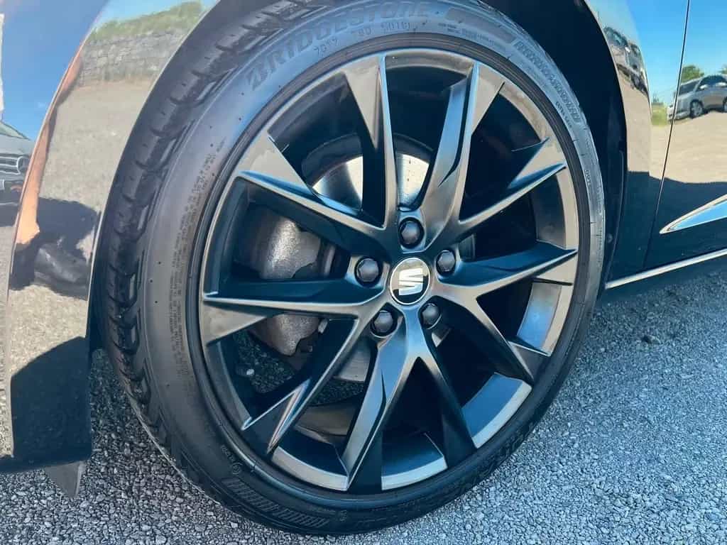 Seat Leon FR Panorama+Navi+ACT+Carplay 02/2020-photo-11