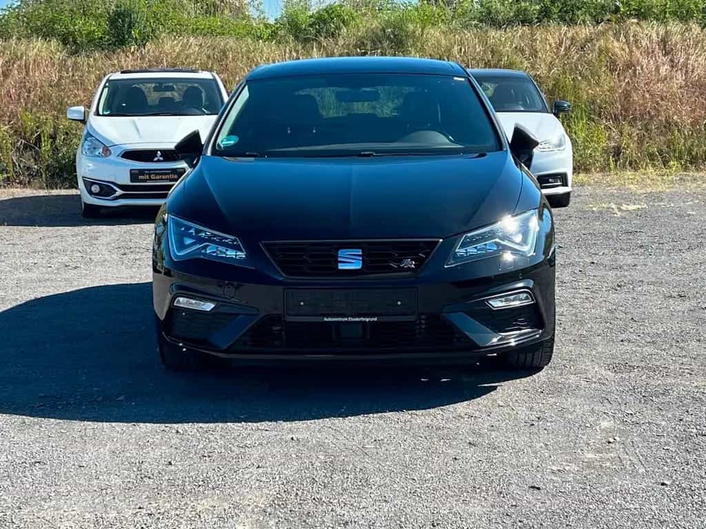Seat Leon FR Panorama+Navi+ACT+Carplay 02/2020-photo-2