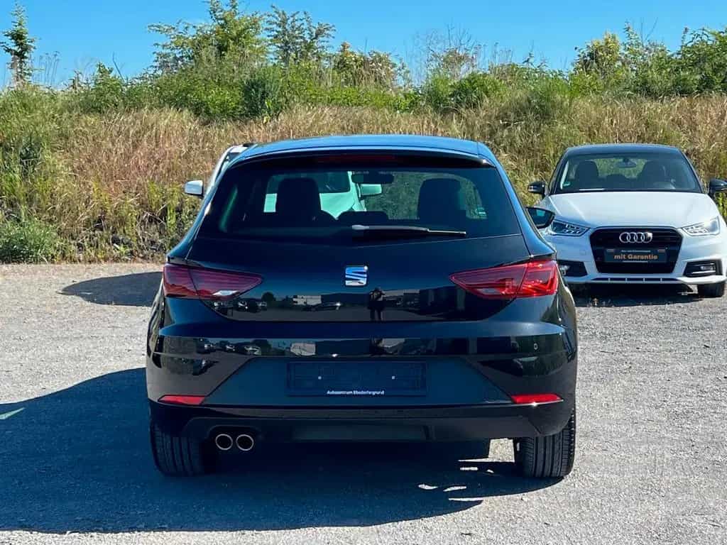 Seat Leon FR Panorama+Navi+ACT+Carplay 02/2020-photo-3