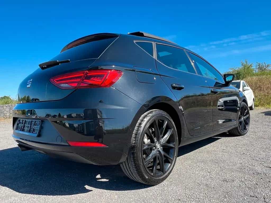 Seat Leon FR Panorama+Navi+ACT+Carplay 02/2020-photo-9
