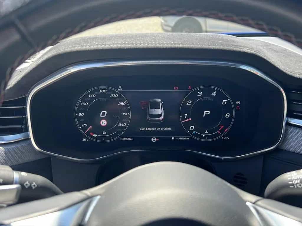 Jaguar F-Pace P550 AWD SVR 05/2021-photo-11