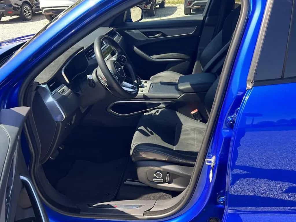 Jaguar F-Pace P550 AWD SVR 05/2021-photo-8