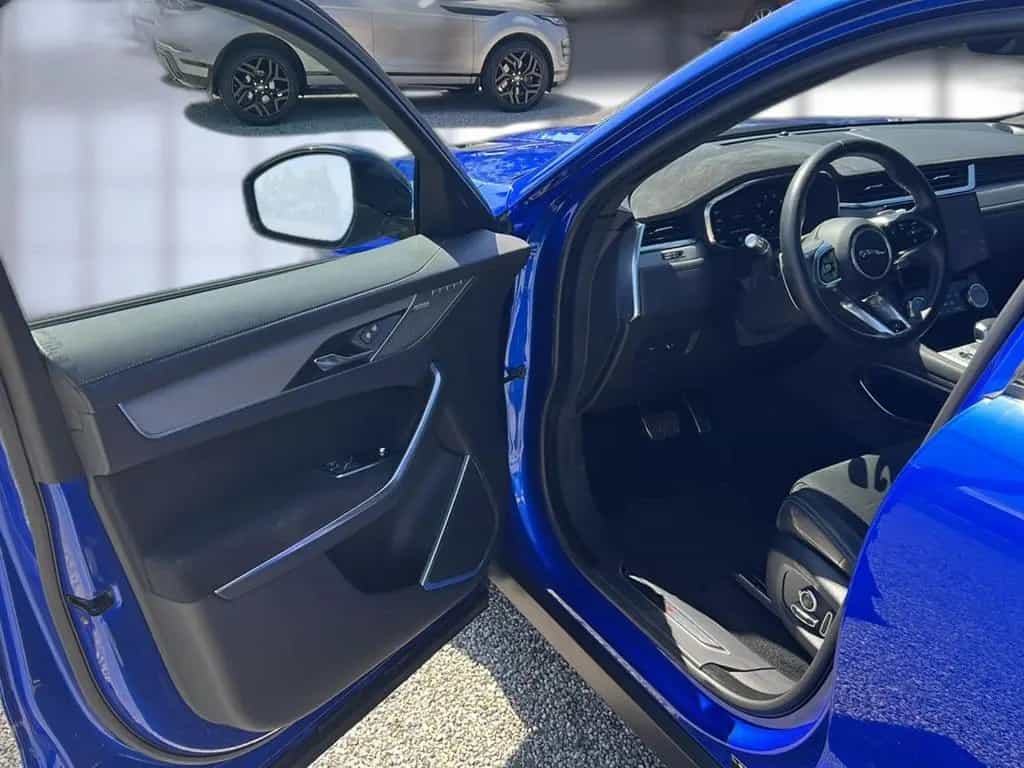 Jaguar F-Pace P550 AWD SVR 05/2021-photo-9