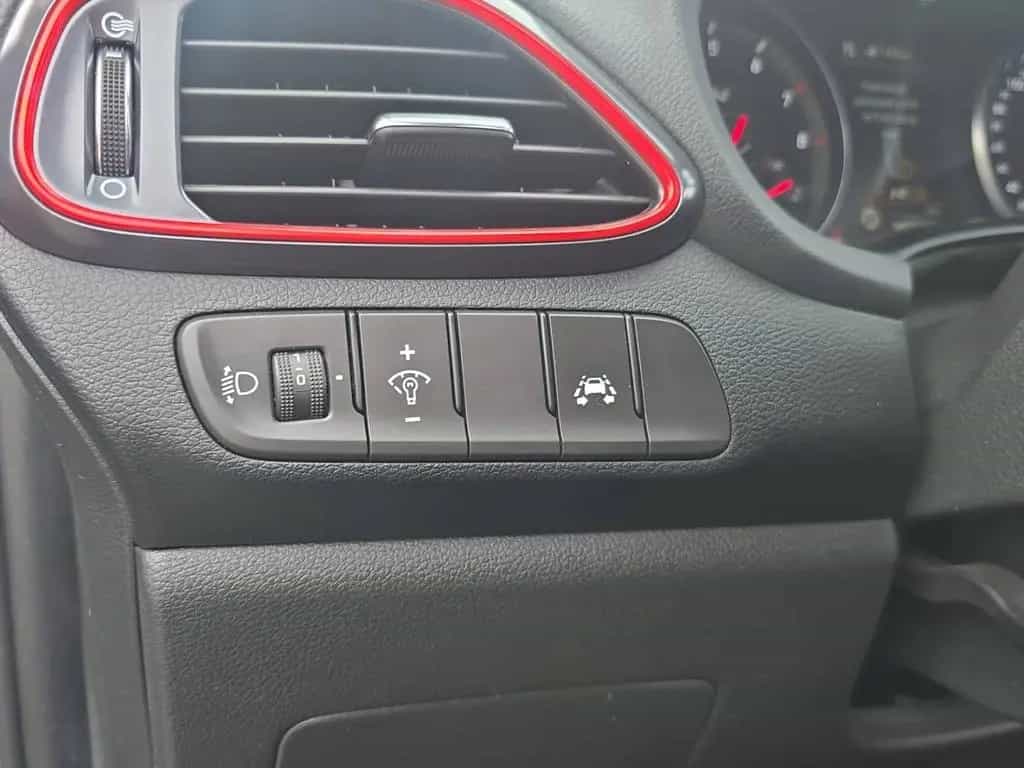 Hyundai i30 Fastback N Performance |PANO|E-SITZE|MEMORY| 11/2020-photo-23