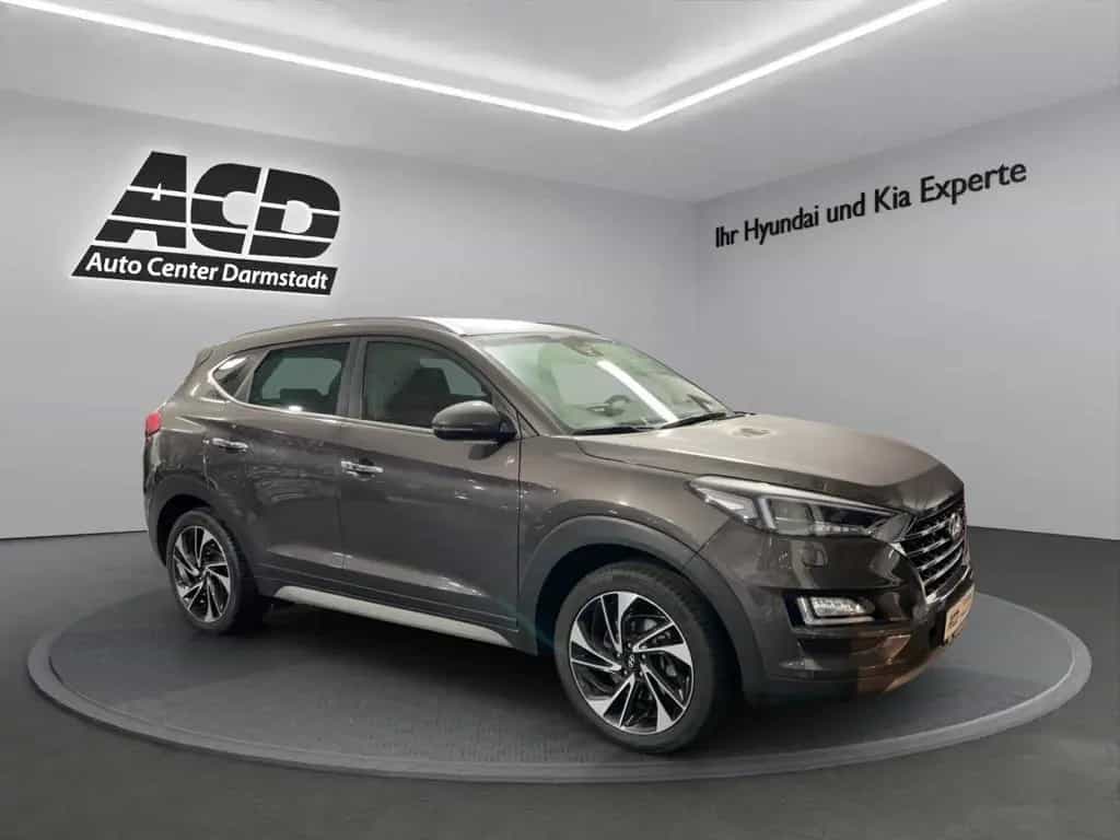 Hyundai TUCSON 1,6 T Premium |4WD|AHK|19ZOLL|E-SITZE|ASS 08/2018-photo-2