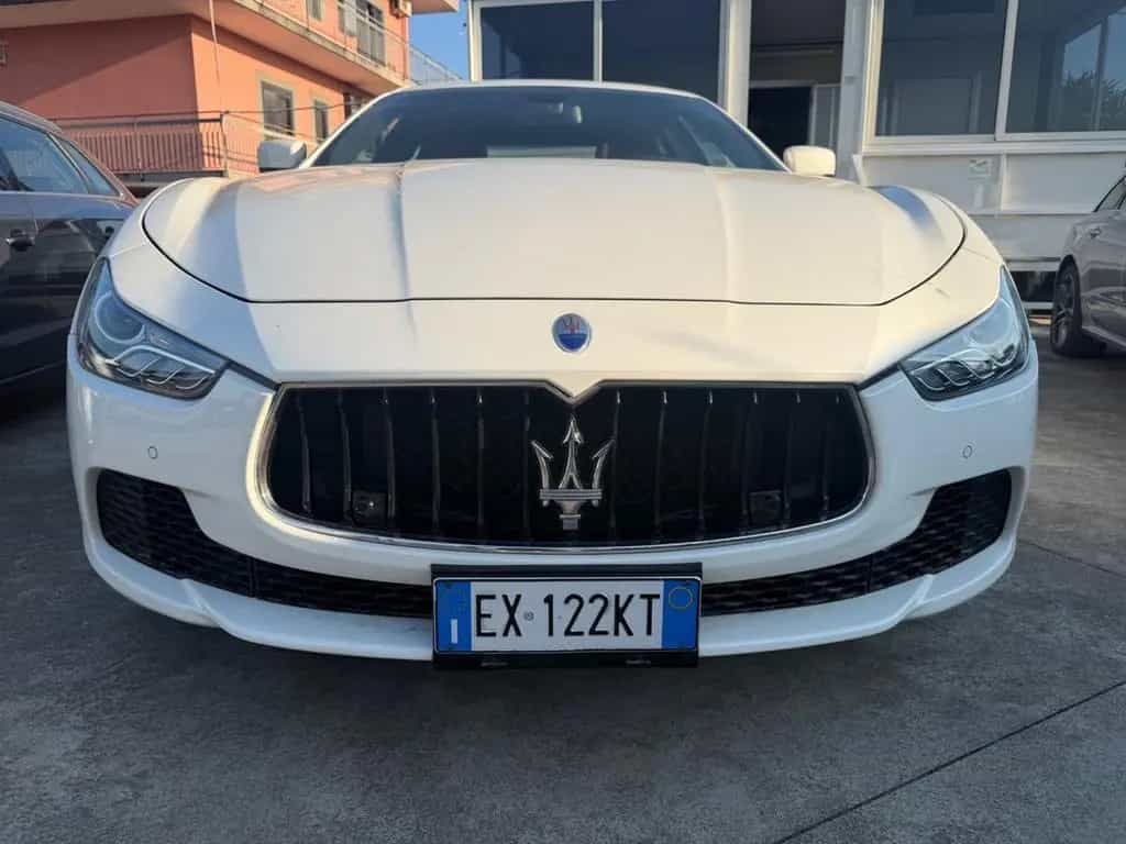 Maserati Ghibli V6 Diesel 275 CV 04/2015-photo-1