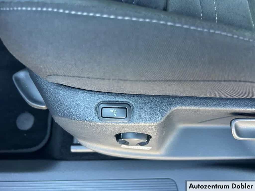 Volkswagen Touran 1.5 TSI Highline AHK Kamera 7-Sitzer Navi 06/2019-photo-19