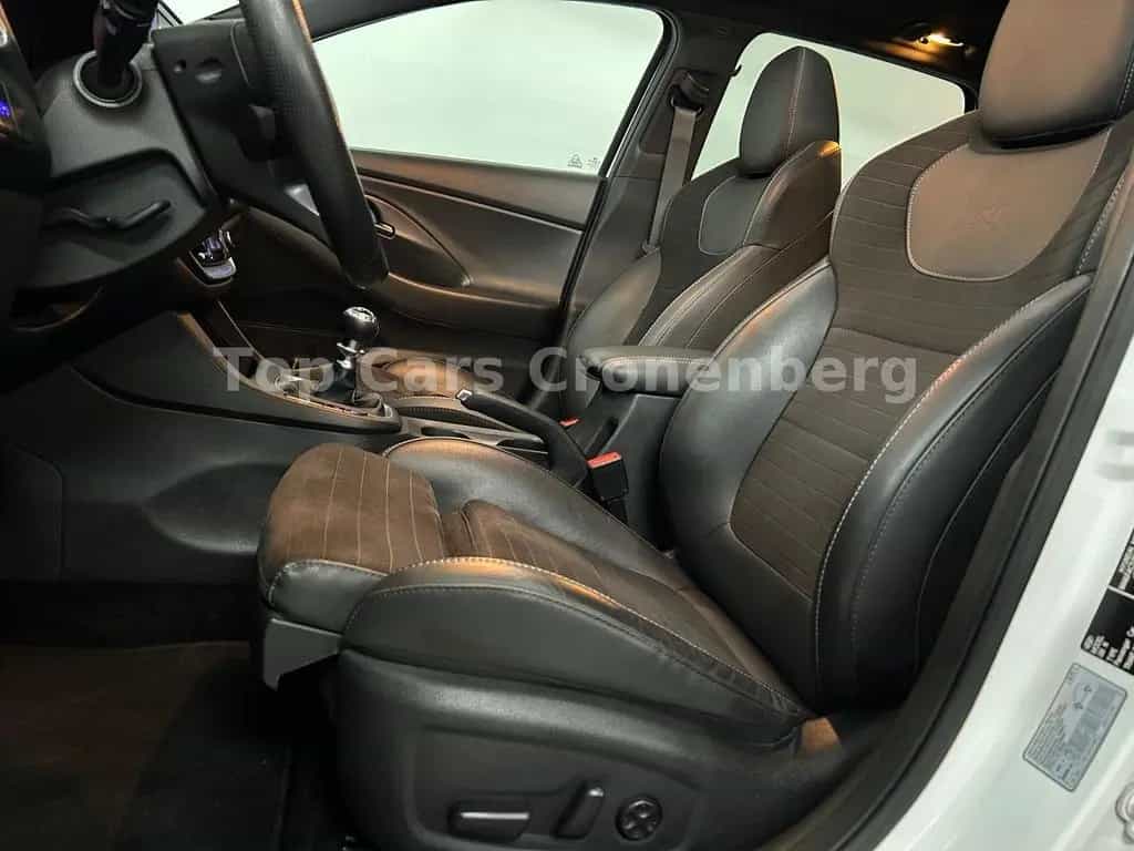Hyundai i30 N Performance*Panorama*MB-Design*Navi*LED* 11/2019-photo-4