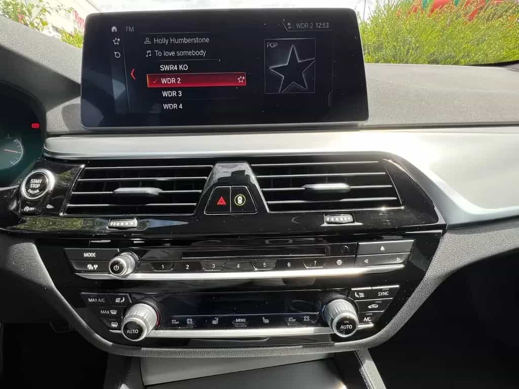 BMW 530 d Touring M-Sport AHK 360 Kamera H/K HUD 05/2019-photo-18