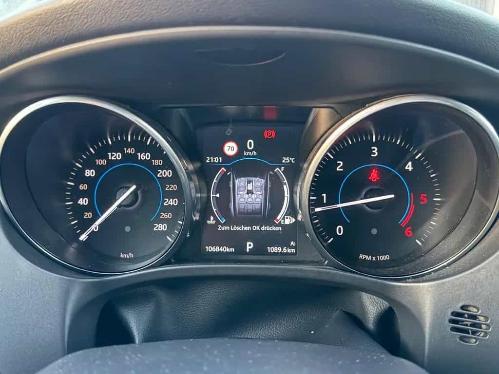 Jaguar F-Pace F-PACE 20d Pure R-Sport Aut. *Nav*Leder*L 03/2018-photo-19