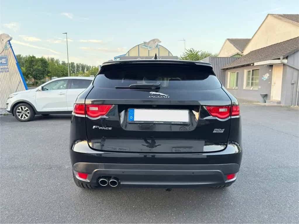 Jaguar F-Pace F-PACE 20d Pure R-Sport Aut. *Nav*Leder*L 03/2018-photo-5