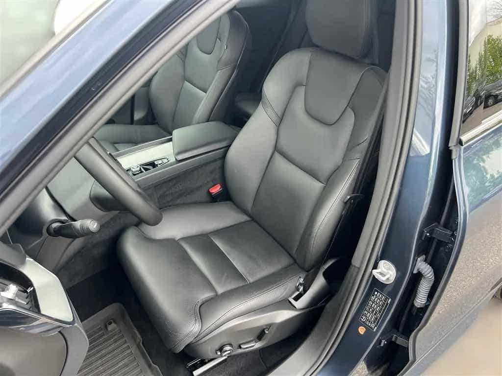 Volvo XC60 XC 60 Plus Dark 2.0 B5 D AWD Automatik Business 01/2025-photo-15