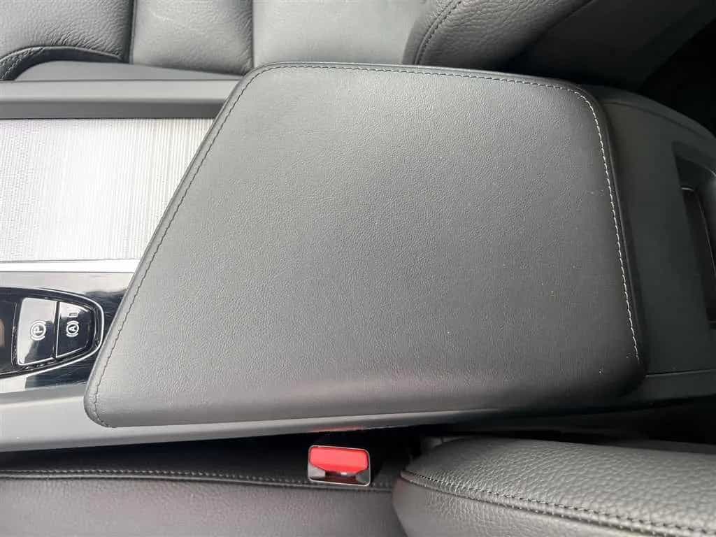 Volvo XC60 XC 60 Plus Dark 2.0 B5 D AWD Automatik Business 01/2025-photo-32