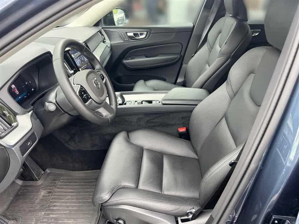 Volvo XC60 XC 60 Plus Dark 2.0 B5 D AWD Automatik Business 01/2025-photo-7