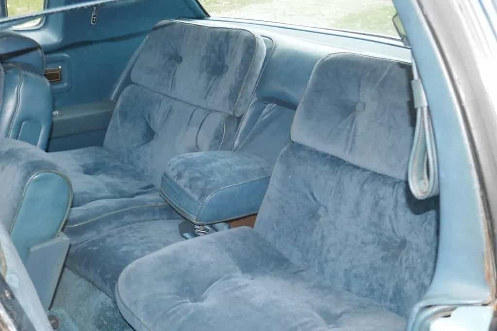 Oldsmobile Toronado Brougham 1975 07/1975-photo-10