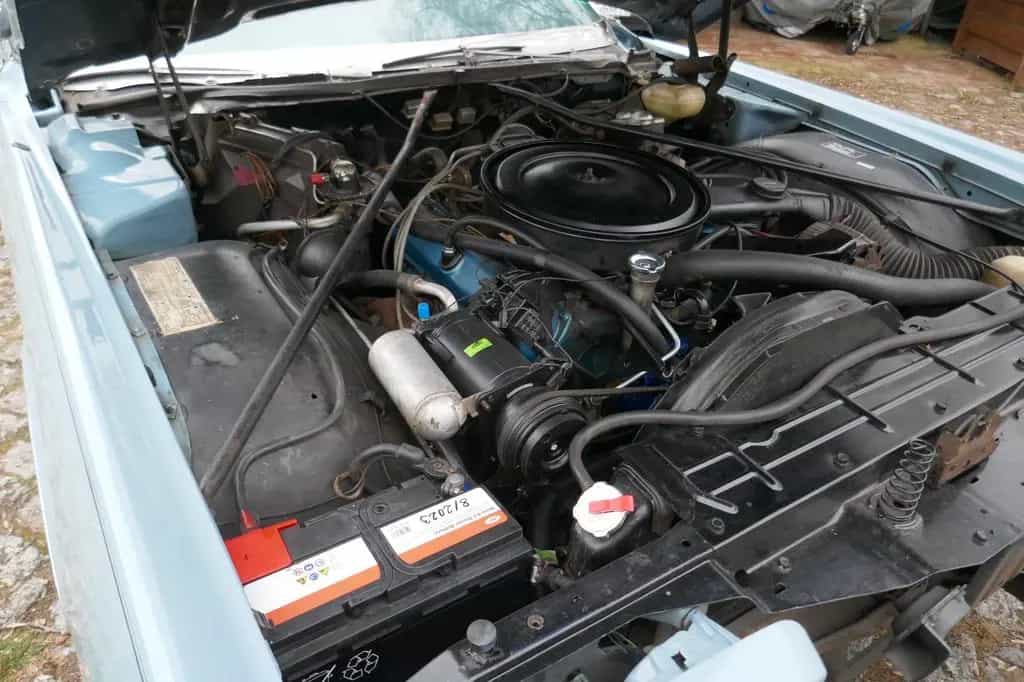 Oldsmobile Toronado Brougham 1975 07/1975-photo-12