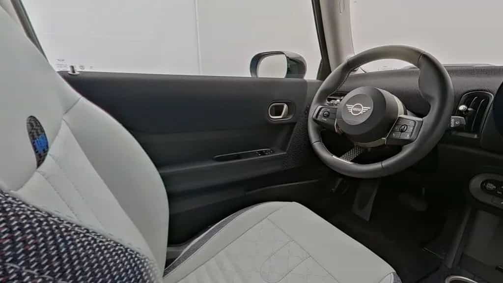 MINI Cooper C 04/2025-photo-10