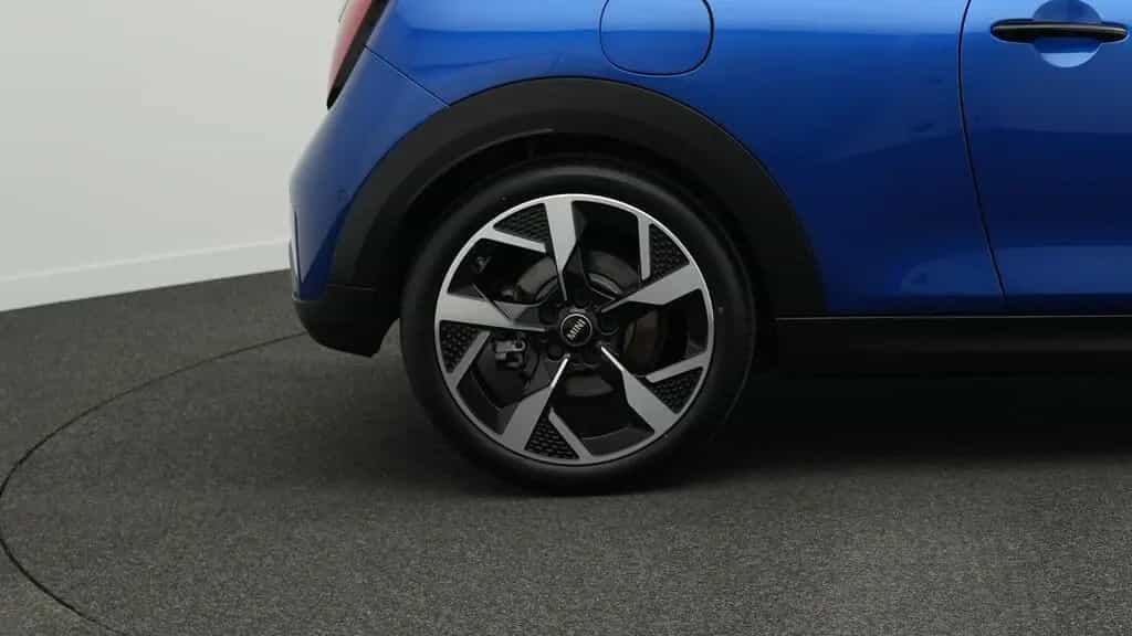 MINI Cooper C 04/2025-photo-16