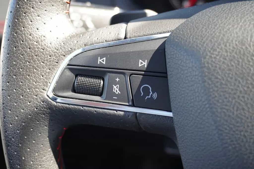 Seat Arona 1.0 TSI FR DSG Navi LED PDC Sitzheizung 02/2021-photo-22