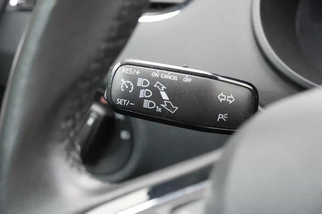 Skoda Octavia Combi 1.5 16V TSI Clever LED AHK Navi 05/2018-photo-18