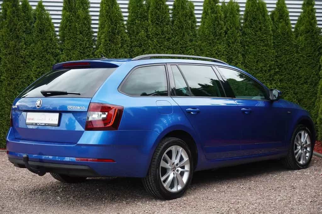 Skoda Octavia Combi 1.5 16V TSI Clever LED AHK Navi 05/2018-photo-5