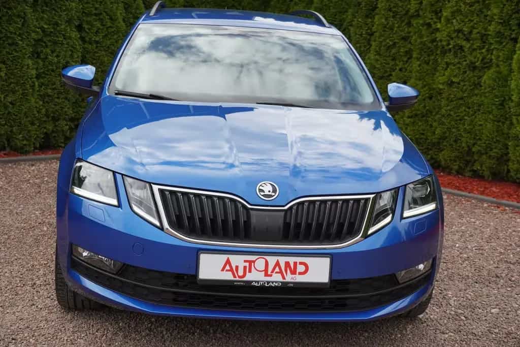 Skoda Octavia Combi 1.5 16V TSI Clever LED AHK Navi 05/2018-photo-6