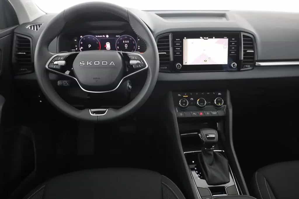 Skoda Karoq 1.5 TSI DSG LED Kamera Sitzheizung 06/2024-photo-10