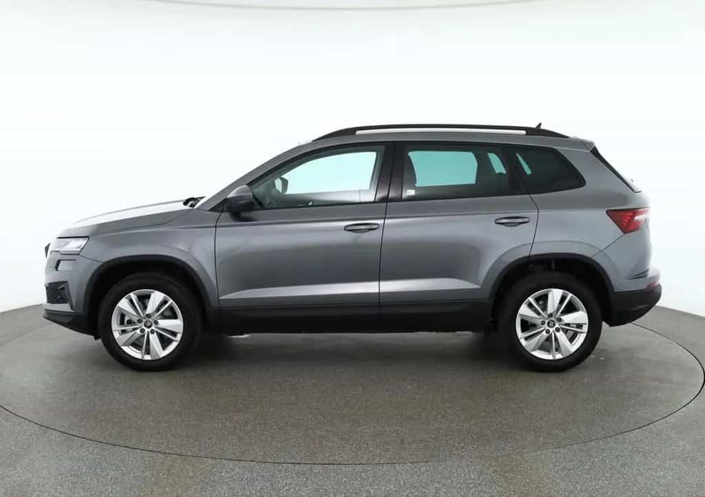 Skoda Karoq 1.5 TSI DSG LED Kamera Sitzheizung 06/2024-photo-2