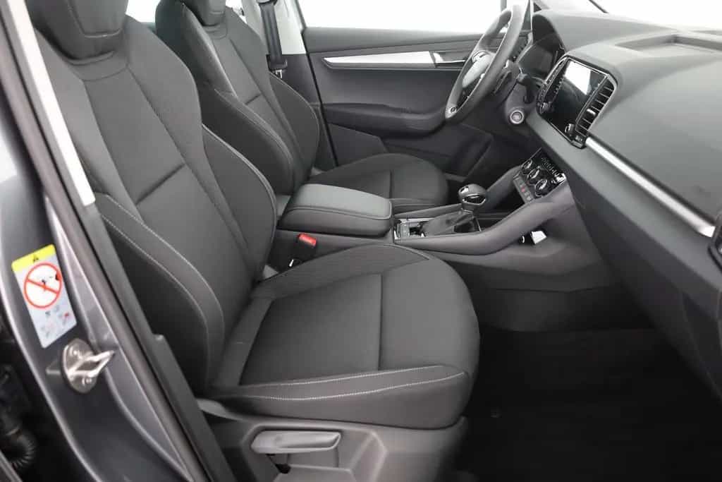 Skoda Karoq 1.5 TSI DSG LED Kamera Sitzheizung 06/2024-photo-25