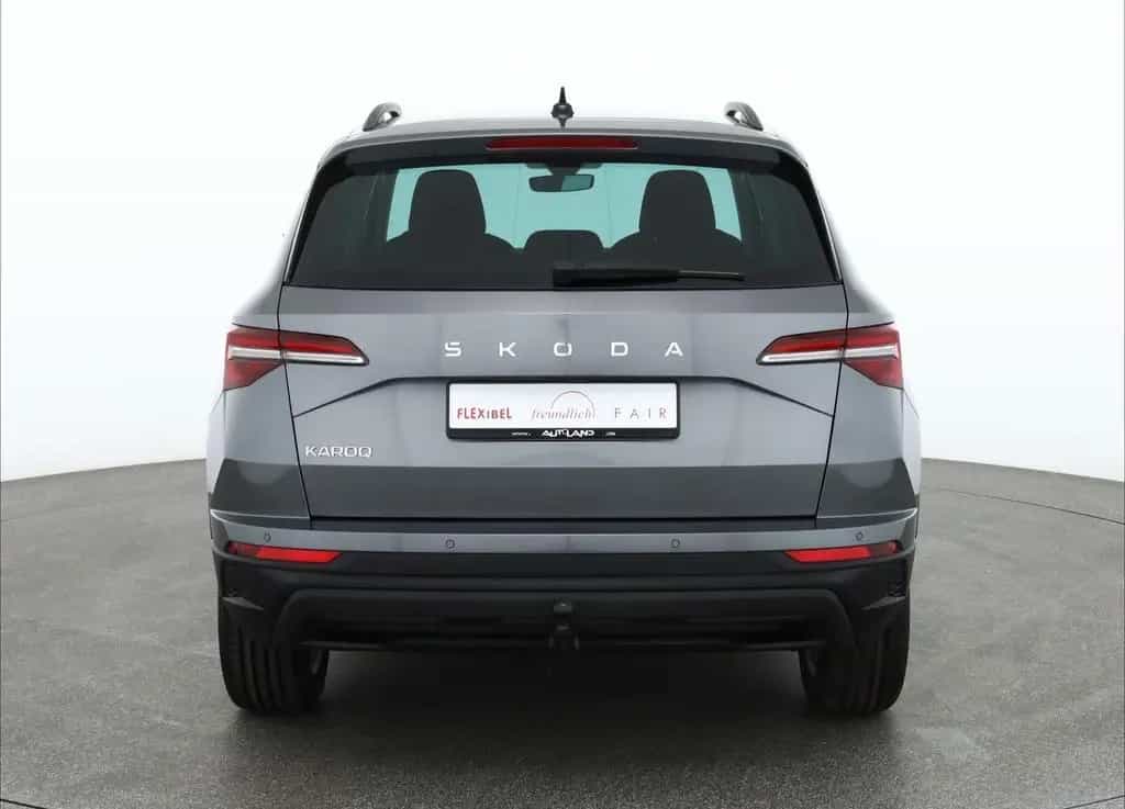 Skoda Karoq 1.5 TSI DSG LED Kamera Sitzheizung 06/2024-photo-4