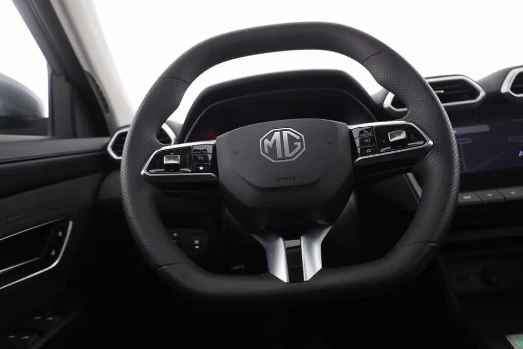 MG ZS 1.5 VTi-Tech Standard Navi Kamera 01/2026-photo-14