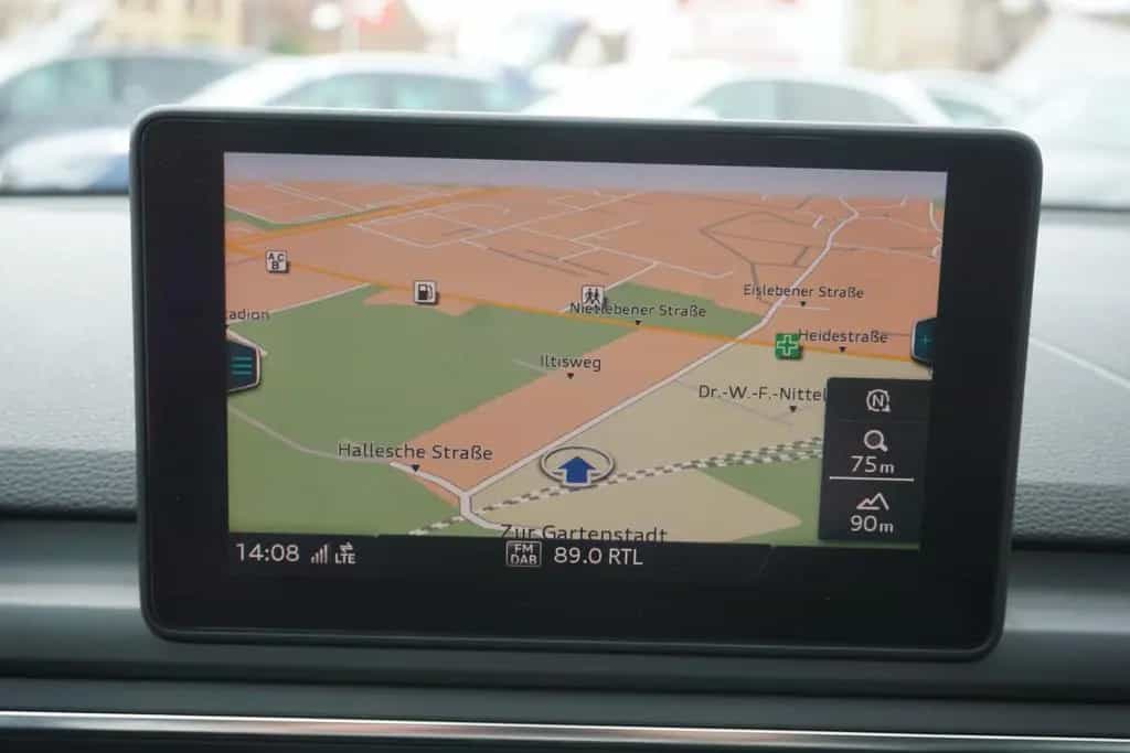 Audi A4 Avant 1.4 TFSI basis LED Tempomat Sitzheizung 04/2018-photo-10