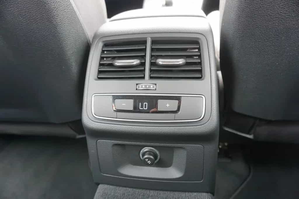 Audi A4 Avant 1.4 TFSI basis LED Tempomat Sitzheizung 04/2018-photo-29