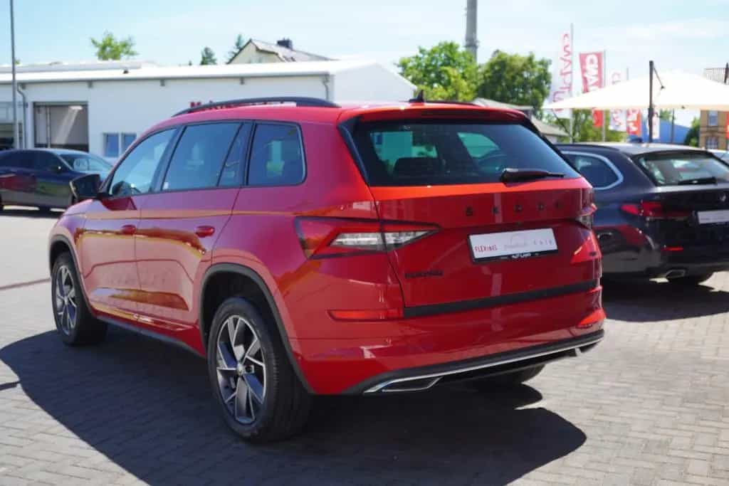 Skoda Kodiaq 2.0 Sportline 4x4 ACC DCC 360° AHK LED 08/2020-photo-2